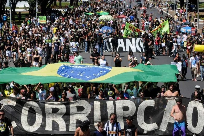 Brasil repete pior desempenho da história no combate à corrupção O País marcou 35 pontos no Índice de Percepção da Corrupção 2025 e ficou na 107ª posição entre 182 países.
