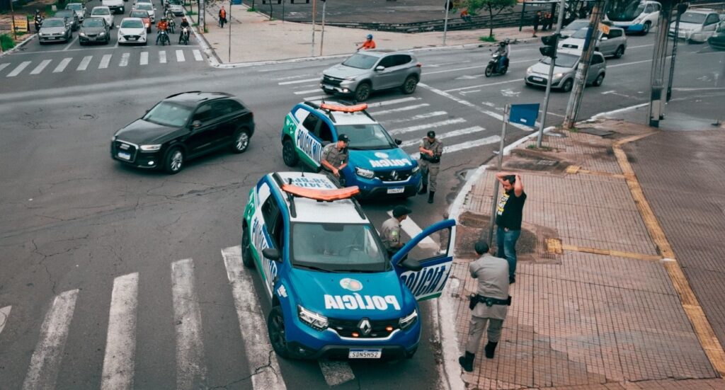 Goiás reduz letalidade policial em 40,4% nos últimos 4 anos O estado registra 364 mortes em 2025, o menor índice da série histórica, enquanto outros 17 estados tiveram aumento.