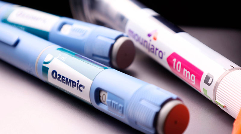 Alerta da Anvisa Desde 2018, a Anvisa recebeu 225 notificações de suspeita de pancreatite e 6 mortes possivelmente associadas ao uso de canetas emagrecedoras no Brasil.