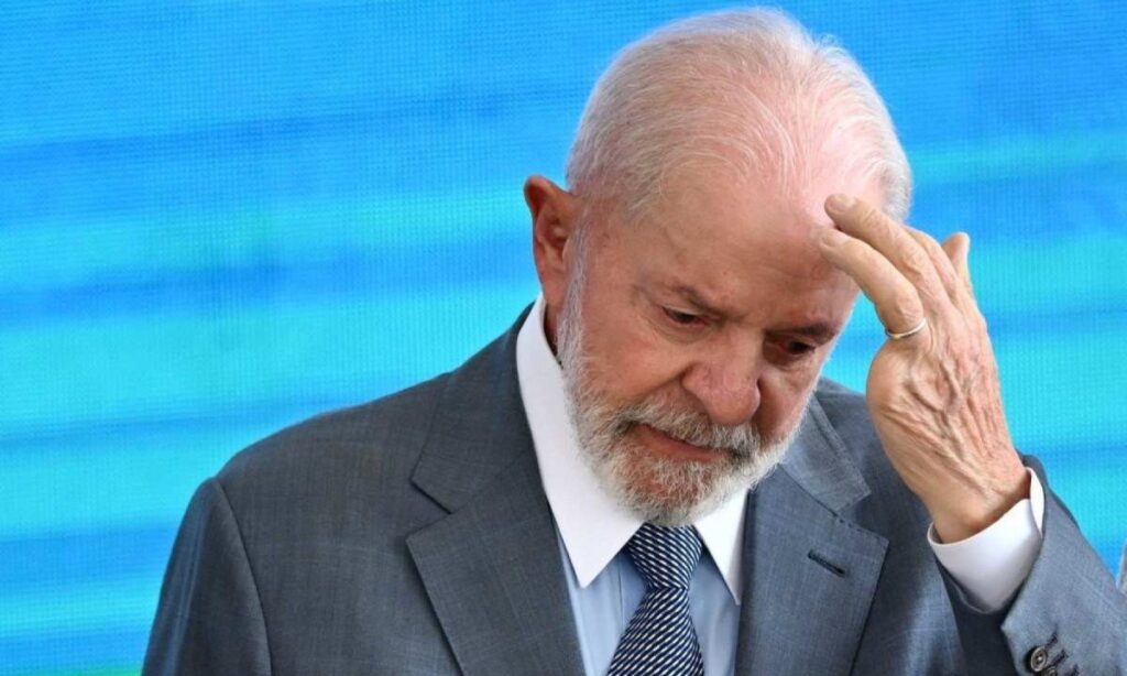 O presidente Luiz Inácio Lula da Silva vê cair sua vantagem na região que sempre foi seu maior reduto eleitoral.