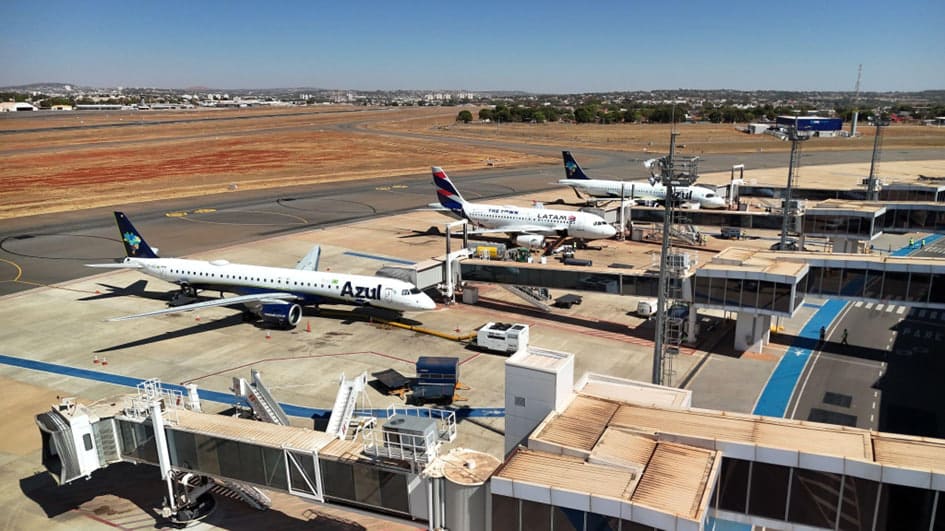 O Aeroporto Santa Genoveva registrou: 914 mil passageiros no início de 2026 Crescimento de 7%