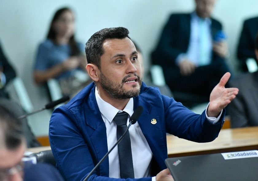 O senador Cleitinho Azevedo subiu o tom contra o Supremo Tribunal Federal e cobrou uma reação imediata do Senado Federal.