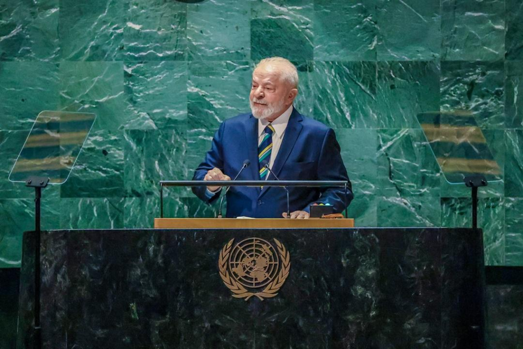 O presidente Luiz Inácio Lula da Silva fez um apelo aos líderes mundiais: 💬 “Que cada pessoa possa viver com dignidade e em um mundo de paz.”