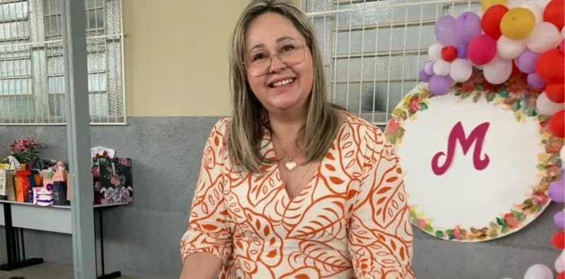 A primeira-dama de Caldas Novas, Márcia Marra, celebrou um momento especial com idosos