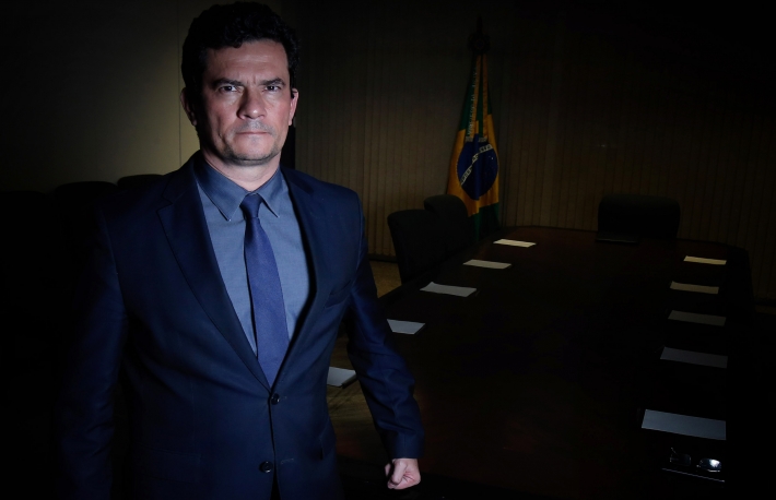 GRAVE DENÚNCIA ENVOLVENDO PCC E PMs Um integrante do Primeiro Comando da Capital revelou: 👉 Suposto envolvimento de policiais da Rota com a facção 👉 Vazamento de informações para proteger criminosos 👉 Plano para atacar o senador Sergio Moro