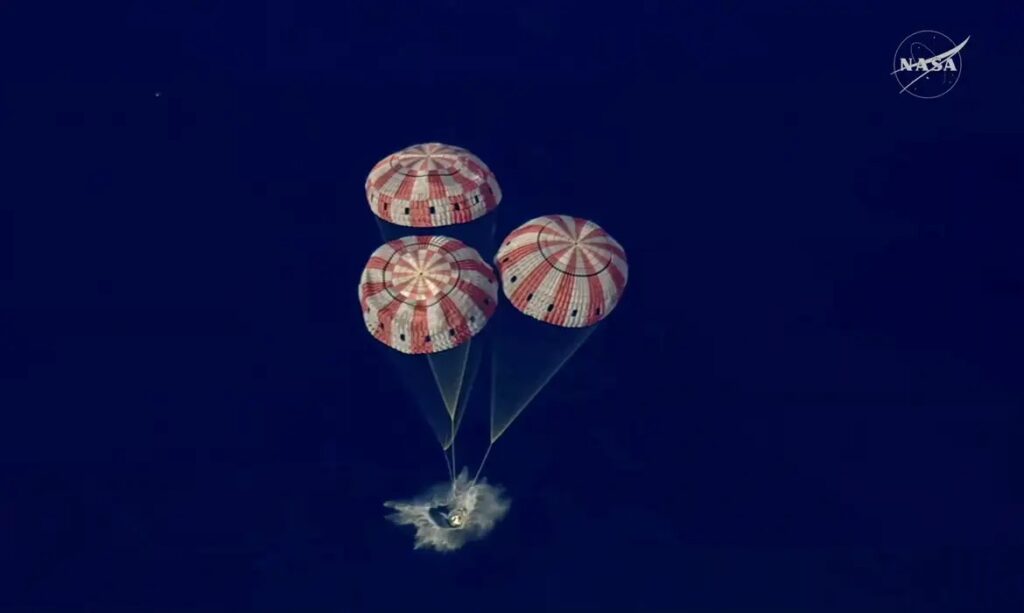 Os astronautas da missão Artemis II já estão de volta à Terra após 10 dias ao redor da Lua!