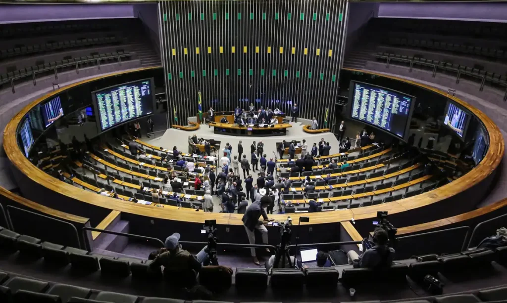 A Câmara pode avançar com proposta que muda a jornada de trabalho