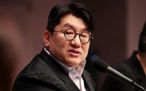 Polícia da Coreia do Sul pede prisão de presidente da Hybe por suspeita de fraude financeira