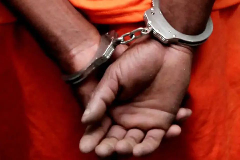 Uma discussão familiar terminou em tentativa de homicídio na última sexta-feira (17), no setor Jardim Serrano.
