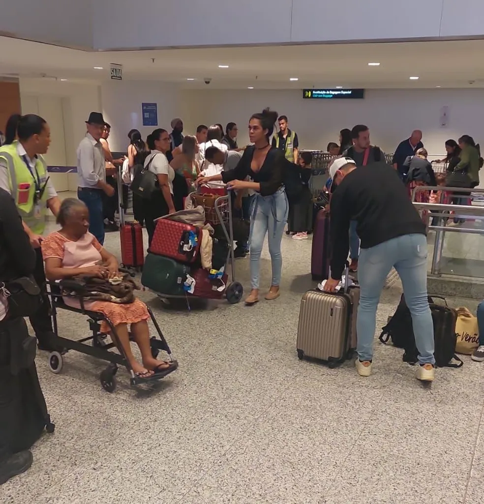 Homem invade o Aeroporto Internacional de Viracopos com uma espada
