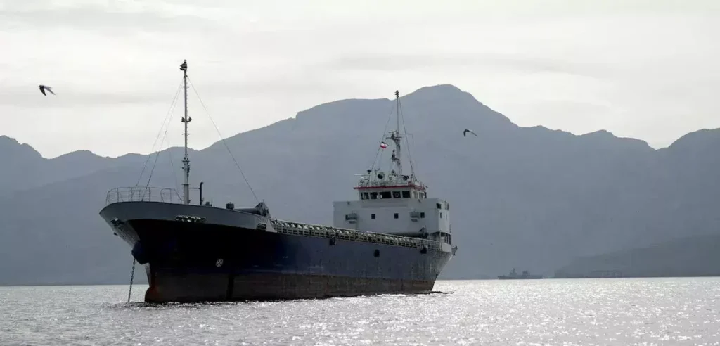 Embarcação cruzou área de tensão entre Irã e EUA