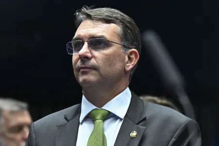 Pré-candidato afirmou que pode cortar de 39 para 27 ministérios