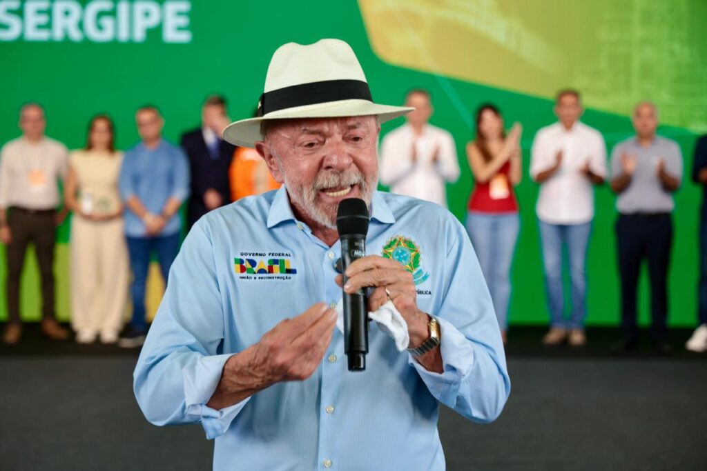 A participação de público em uma agenda do presidente Luiz Inácio Lula da Silva em Sergipe gerou repercussão nas redes sociais e no meio político.