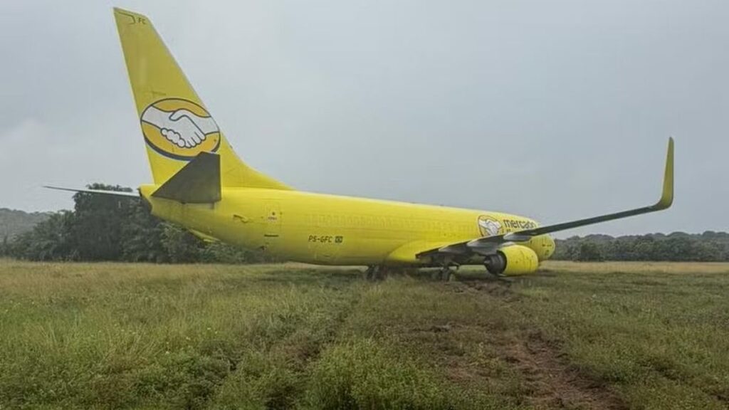 Uma aeronave cargueira da GOL saiu da pista após pouso neste sábado (9)