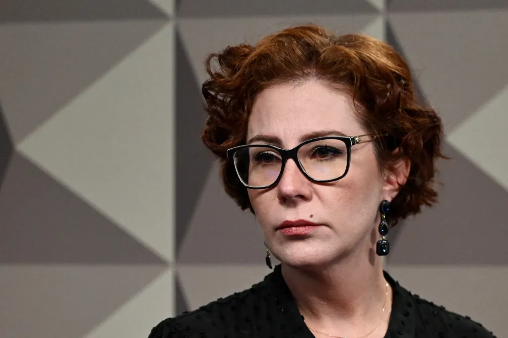 Justiça da Itália nega extradição de Carla Zambelli ao Brasil