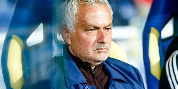 O técnico José Mourinho está próximo de retornar ao Real Madrid Club de Fútbol após 13 anos.