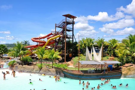 Parques aquáticos vão liberar entrada gratuita para mães no Dia das Mães