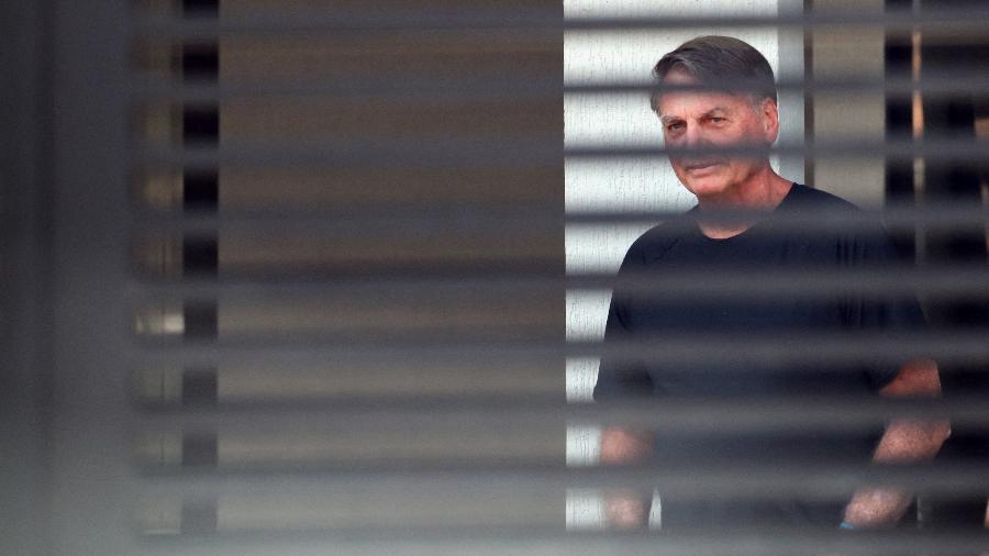 A Polícia Militar do Distrito Federal informou ao STF que a tornozeleira eletrônica do ex-presidente Jair Bolsonaro apresentou uma falha no sinal de GPS na última sexta-feira (19).