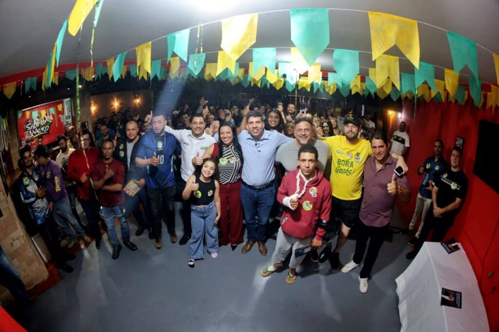O pré-candidato a deputado federal por Goiás, Pedro Sales, esteve em Anápolis nesta terça-feira (28), onde participou de um grande encontro com lideranças políticas e comunitárias da região.