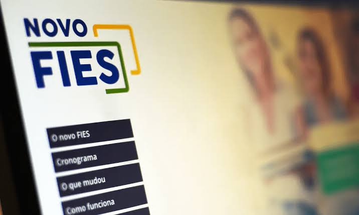 Começam nesta terça-feira (14) as inscrições para o Fies do segundo semestre de 2026.