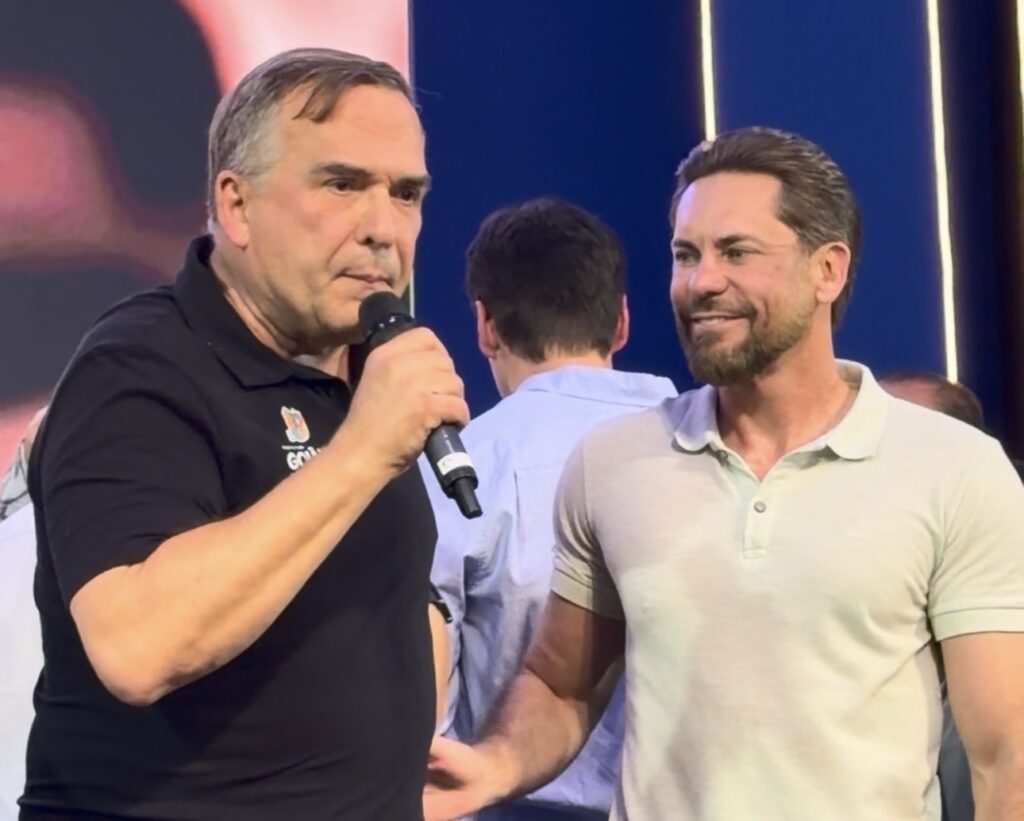 O prefeito de Goiânia, Sandro Mabel, declarou apoio à pré-candidatura de Bruno Peixoto à Câmara dos Deputados nas eleições de 2026.