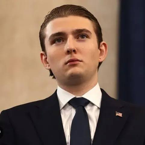 Uma ameaça contra Barron Trump, filho caçula do presidente dos Estados Unidos, Donald Trump, foi exibida por uma emissora estatal iraniana, gerando forte repercussão internacional.