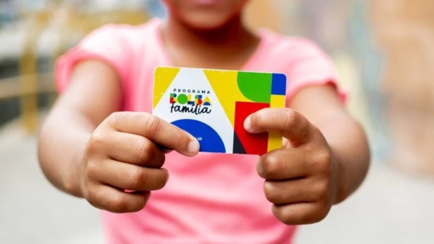 O pagamento do Bolsa Família de setembro começa nesta quinta-feira (17) e vai beneficiar 19,2 milhões de famílias.