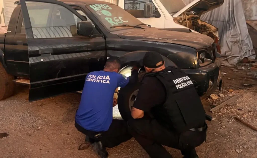 A Polícia Civil de Goiás deflagrou nesta terça-feira (1º) uma operação contra uma associação criminosa suspeita de atuar no furto, receptação, adulteração, desmanche e comercialização de peças de caminhonetes.