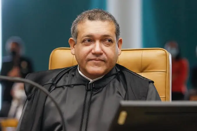 A Polícia Federal encontrou, no celular de Daniel Vorcaro, ex-controlador do Banco Master, mensagens que mencionam o advogado Kevin Marques, filho do ministro Kassio Nunes Marques.